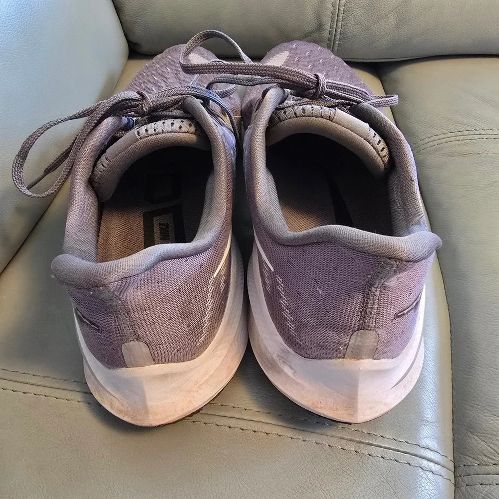 Nike Air Zoom Vomero 14 Mens Running Shoes Grey Purple‎ AH7857-012 Size 14